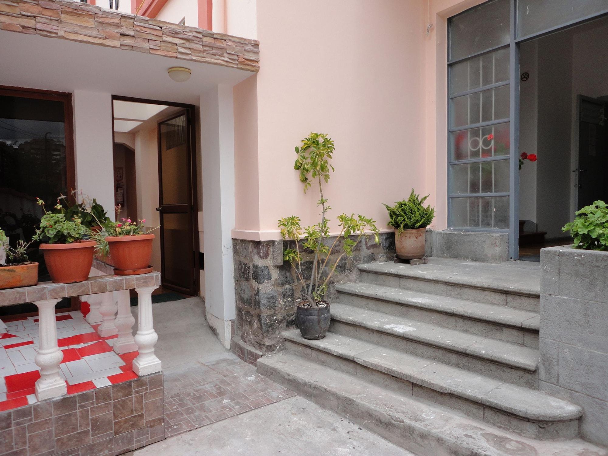 Hotel Rincon Escandinavo Quito Buitenkant foto
